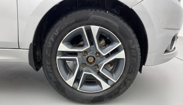 2018 Tata TIGOR XZ 1.2 REVOTRON, Petrol, Manual, 87,012 km, Right Front Wheel