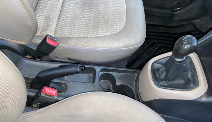 2019 Hyundai Xcent S 1.2, Petrol, Manual, 62,951 km, Gear Lever