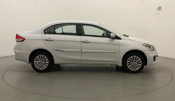 2015 Maruti Ciaz VXI+, Petrol, Manual, 76,278 km, Right Side