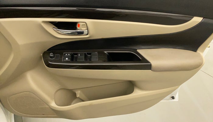 2015 Maruti Ciaz VXI+, Petrol, Manual, 76,278 km, Driver Side Door Panels Control