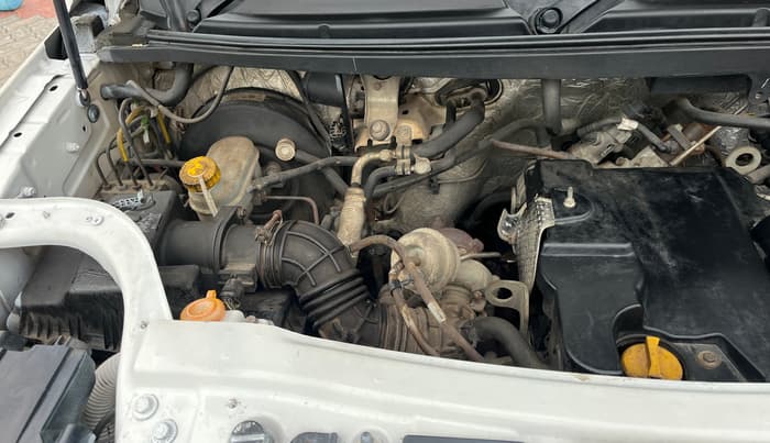 2018 Mahindra TUV300 T8, Diesel, Manual, 85,397 km, Engine View - Right