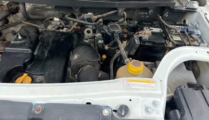 2018 Mahindra TUV300 T8, Diesel, Manual, 85,397 km, Engine View - Left