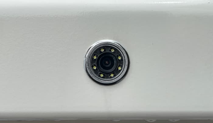 2018 Mahindra TUV300 T8, Diesel, Manual, 85,397 km, Parking Camera