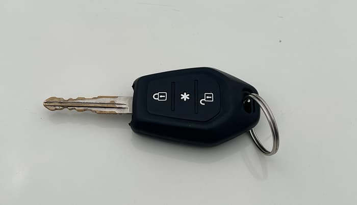 2018 Mahindra TUV300 T8, Diesel, Manual, 85,397 km, Key Close Up