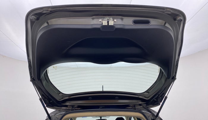 2017 Honda Jazz 1.2 V AT, Petrol, Automatic, 34,337 km, Boot Door Open