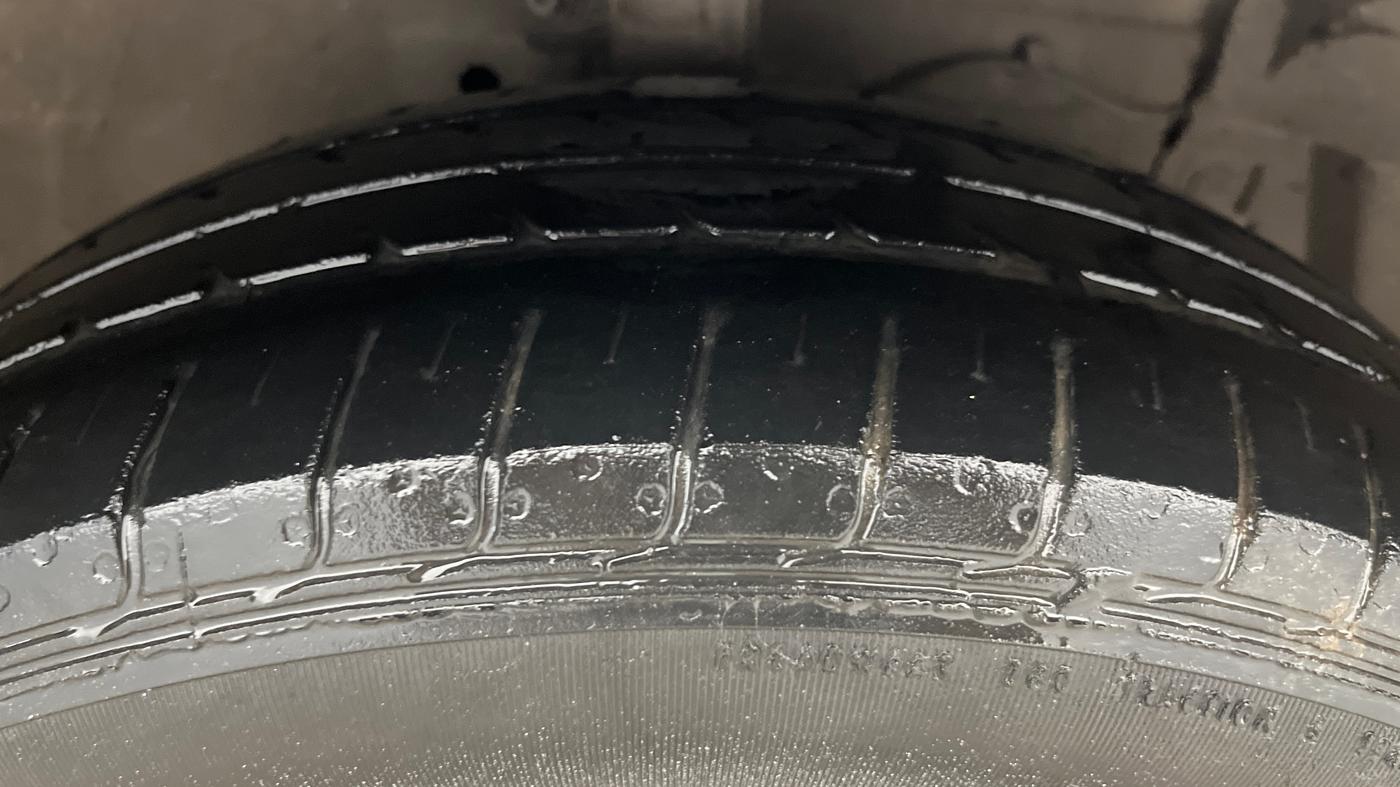 2021 Maruti Ciaz DELTA 1.5 SHVS MT PETROL, Petrol, Manual, 53,411 km, Right Front Tyre Tread