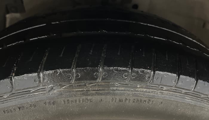 2021 Maruti Ciaz DELTA 1.5 SHVS MT PETROL, Petrol, Manual, 53,411 km, Left Front Tyre Tread