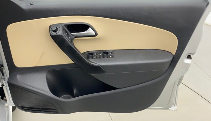 2018 Volkswagen Ameo HIGHLINE PLUS 1.0L 16 ALLOY, Petrol, Manual, 28,153 km, Driver Side Door Panels Control