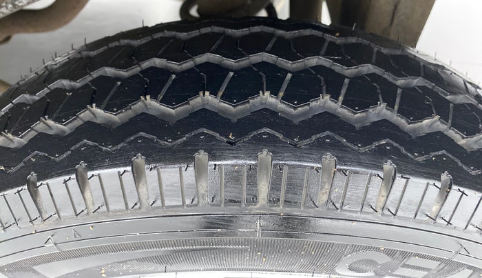 2020 Maruti Eeco 5 STR WITH AC PLUSHTR, Petrol, Manual, 18,195 km, Left Rear Tyre Tread