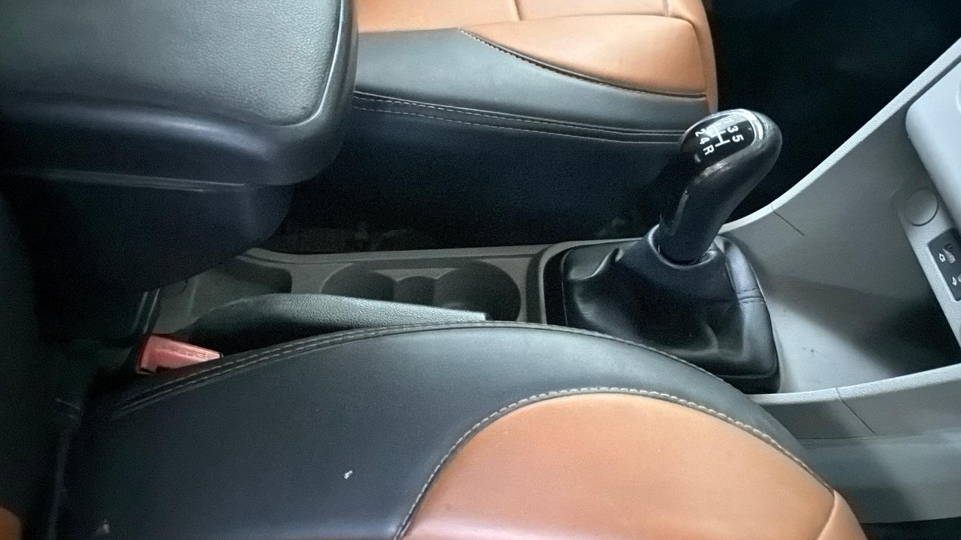 2019 Tata Tiago XZ PETROL, Petrol, Manual, 96,196 km, Gear Lever
