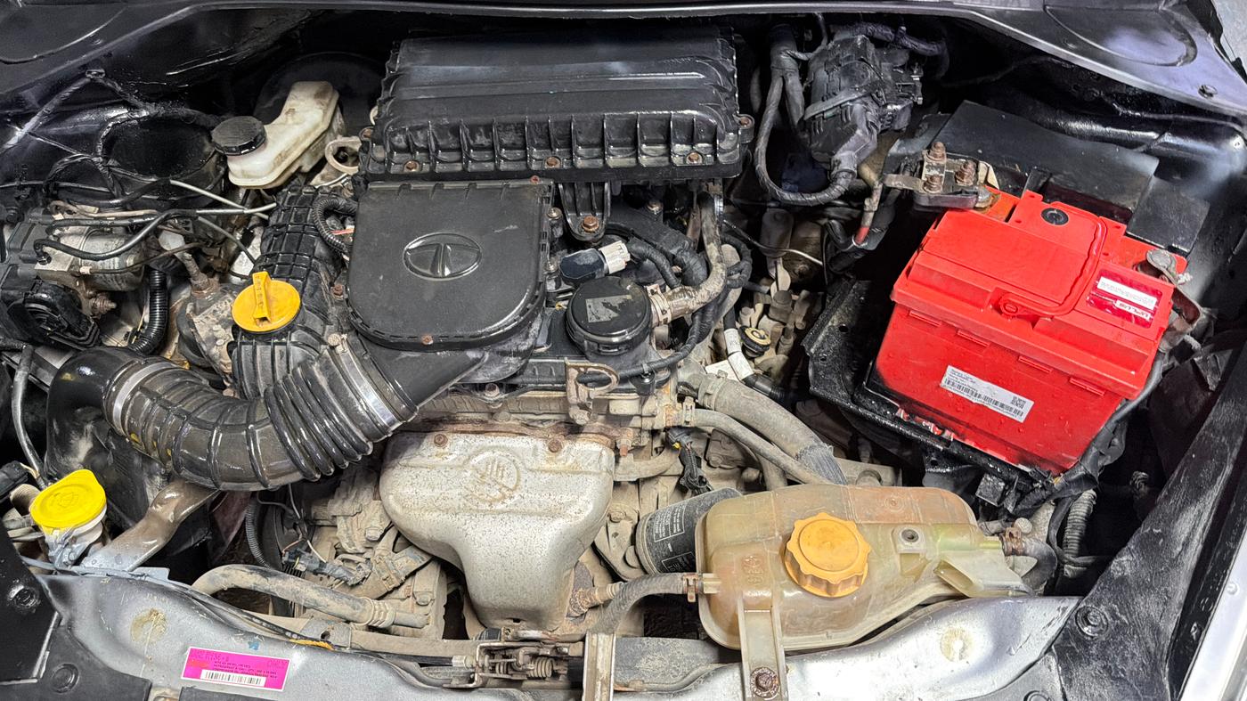 2019 Tata Tiago XZ PETROL, Petrol, Manual, 96,196 km, Engine View