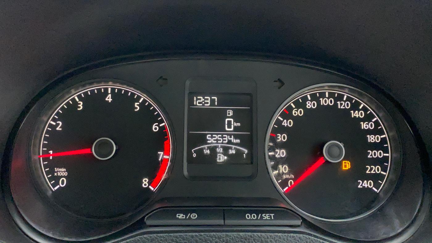 2018 Volkswagen Ameo HIGHLINE PLUS 1.0, Petrol, Manual, 52,629 km, Odometer Image