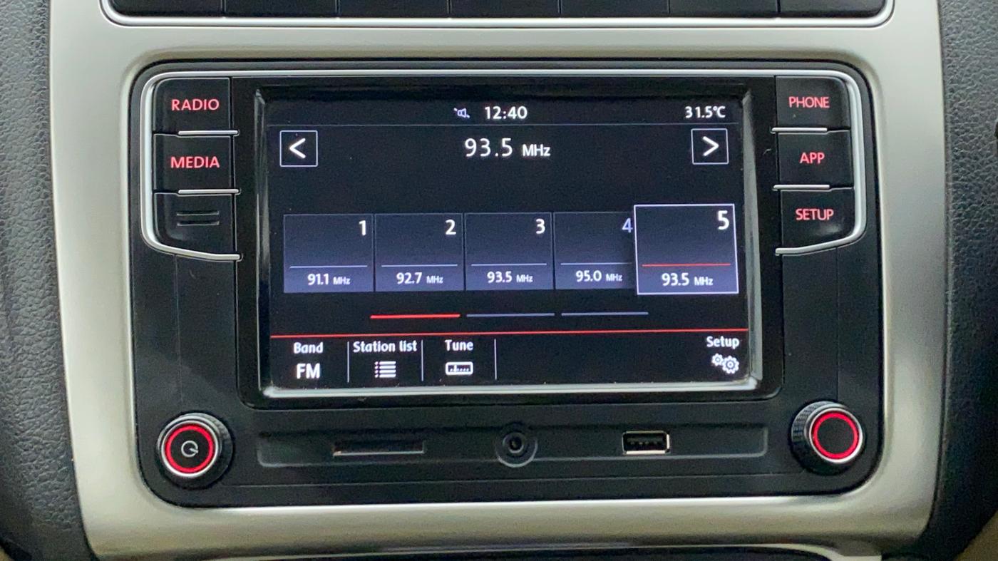 2018 Volkswagen Ameo HIGHLINE PLUS 1.0, Petrol, Manual, 52,629 km, Infotainment System