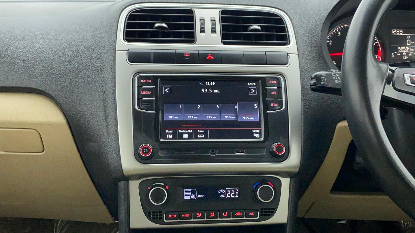 2018 Volkswagen Ameo HIGHLINE PLUS 1.0, Petrol, Manual, 52,629 km, Air Conditioner