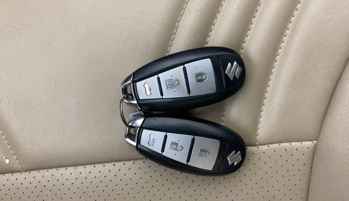 2016 Maruti Ciaz ZDI SHVS, Diesel, Manual, 59,283 km, Key Close Up