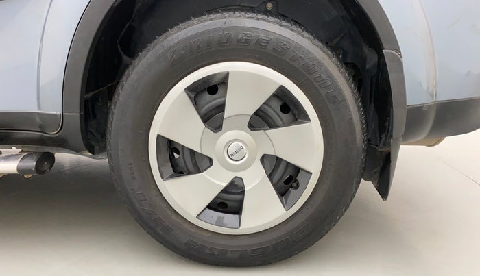 2014 Mahindra XUV500 W6, Diesel, Manual, 39,165 km, Left Rear Wheel