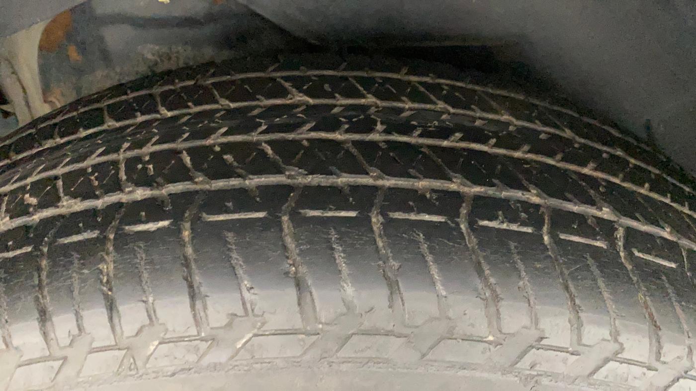 2014 Mahindra XUV500 W6, Diesel, Manual, 39,165 km, Right Rear Tyre Tread