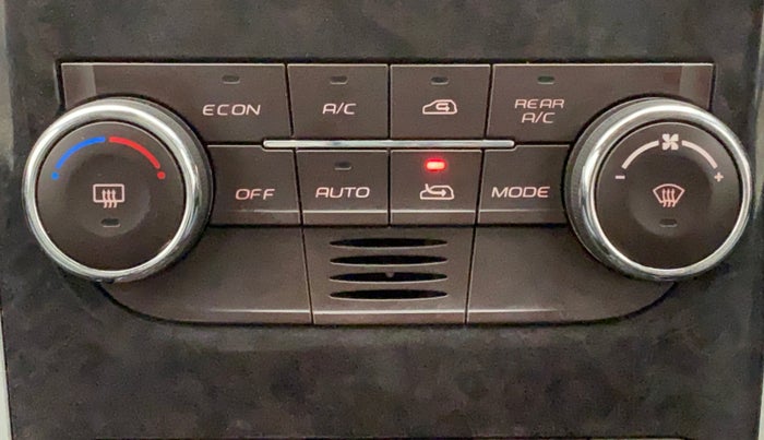 2014 Mahindra XUV500 W6, Diesel, Manual, 39,165 km, Automatic Climate Control