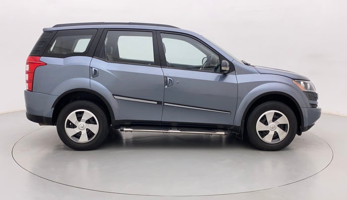 2014 Mahindra XUV500 W6, Diesel, Manual, 39,165 km, Right Side View