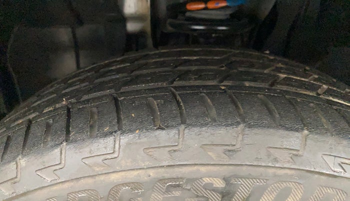 2020 Nissan MAGNITE XV PREMIUM TURBO, Petrol, Manual, 35,541 km, Left Front Tyre Tread