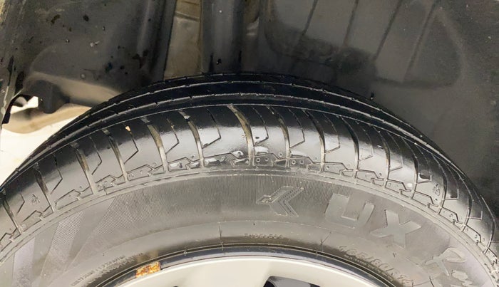 2023 Maruti Swift VXI AMT, Petrol, Automatic, 11,323 km, Right Rear Tyre Tread