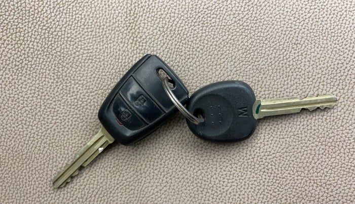 2016 Hyundai Grand i10 SPORTZ 1.2 KAPPA VTVT, Petrol, Manual, 32,353 km, Key Close Up