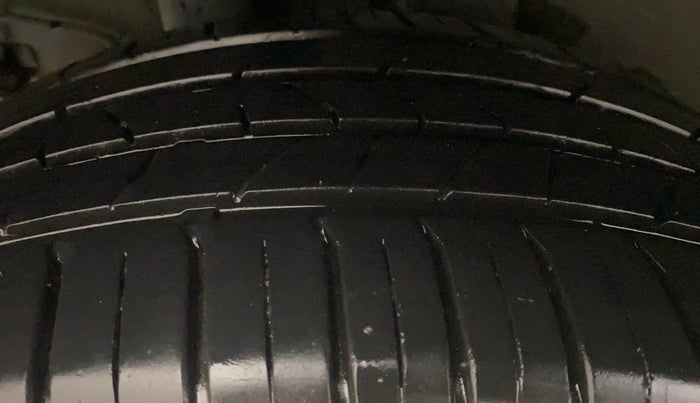 2021 Hyundai VENUE SX 1.0 TURBO, Petrol, Manual, 14,878 km, Right Rear Tyre Tread