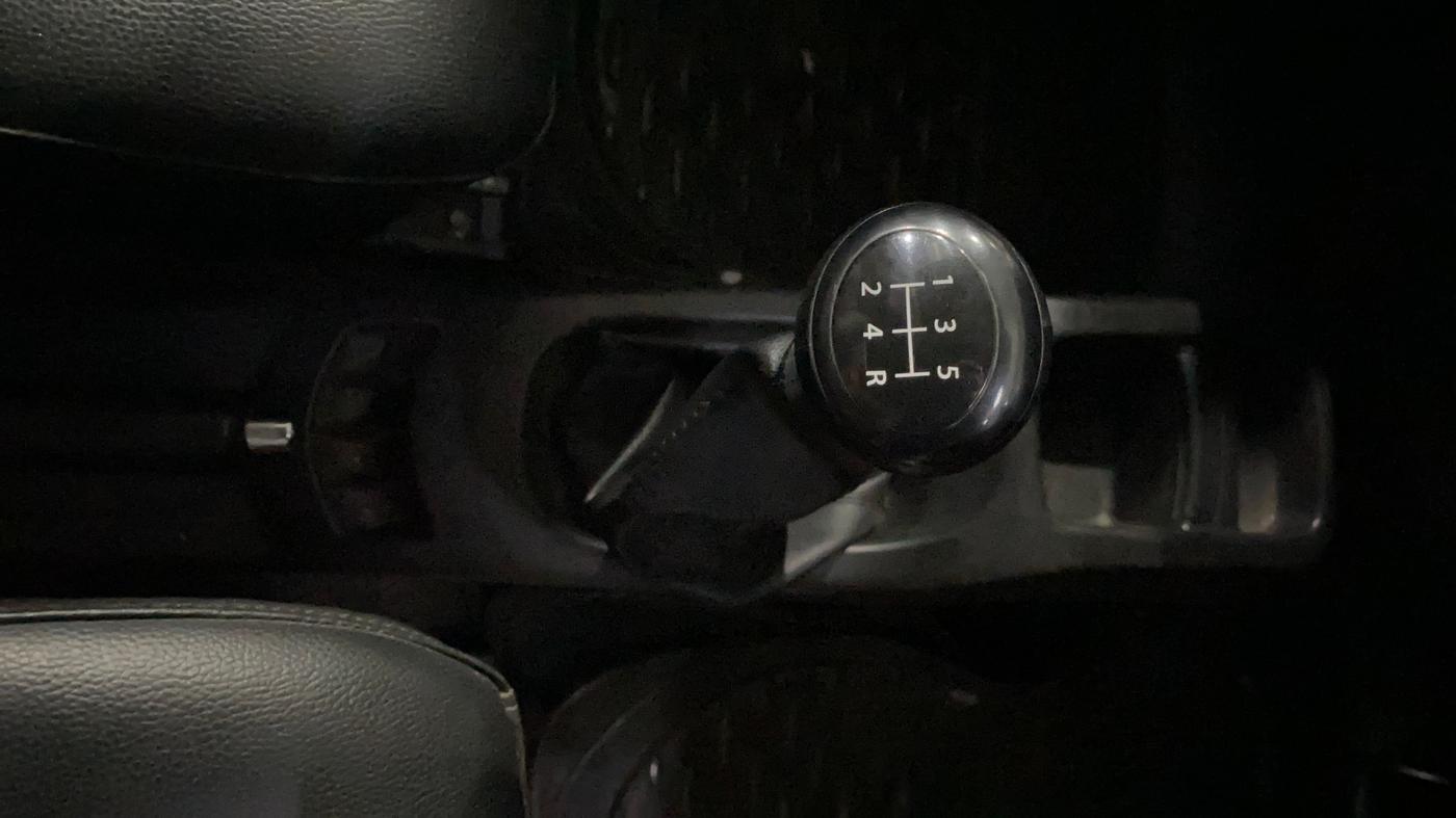 2013 Maruti Wagon R 1.0 VXI, Petrol, Manual, 51,014 km, Gear Lever