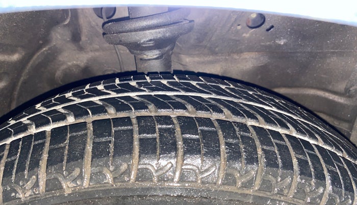 2013 Maruti Wagon R 1.0 VXI, Petrol, Manual, 51,014 km, Right Front Tyre Tread