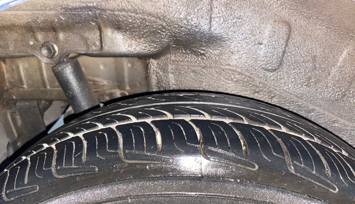 2013 Maruti Wagon R 1.0 VXI, Petrol, Manual, 51,014 km, Right Rear Tyre Tread