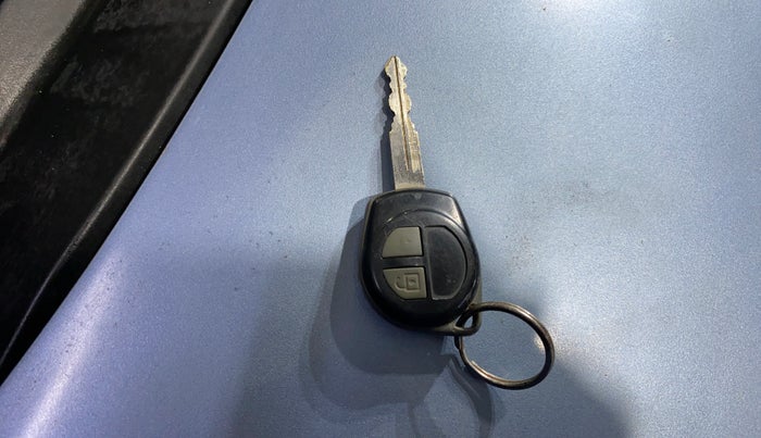 2013 Maruti Wagon R 1.0 VXI, Petrol, Manual, 51,014 km, Key Close Up