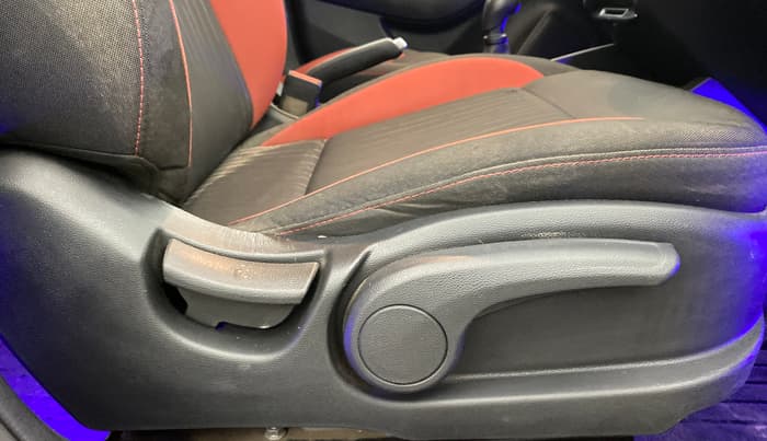 2018 Hyundai Elite i20 ASTA 1.2 DUAL TONE, Petrol, Manual, 30,706 km, Driver Side Adjustment Panel