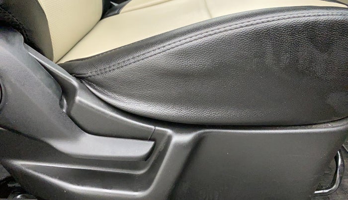 2020 Maruti New Wagon-R ZXI 1.2L AGS, Petrol, Automatic, 6,394 km, Driver Side Adjustment Panel