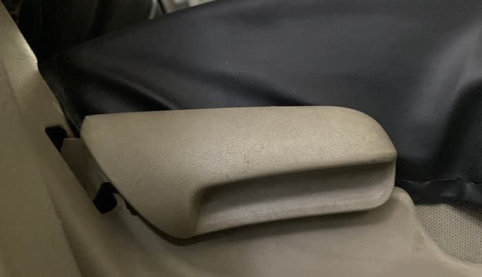 2018 Maruti Celerio VXI (O) CNG, CNG, Manual, 80,239 km, Driver Side Adjustment Panel