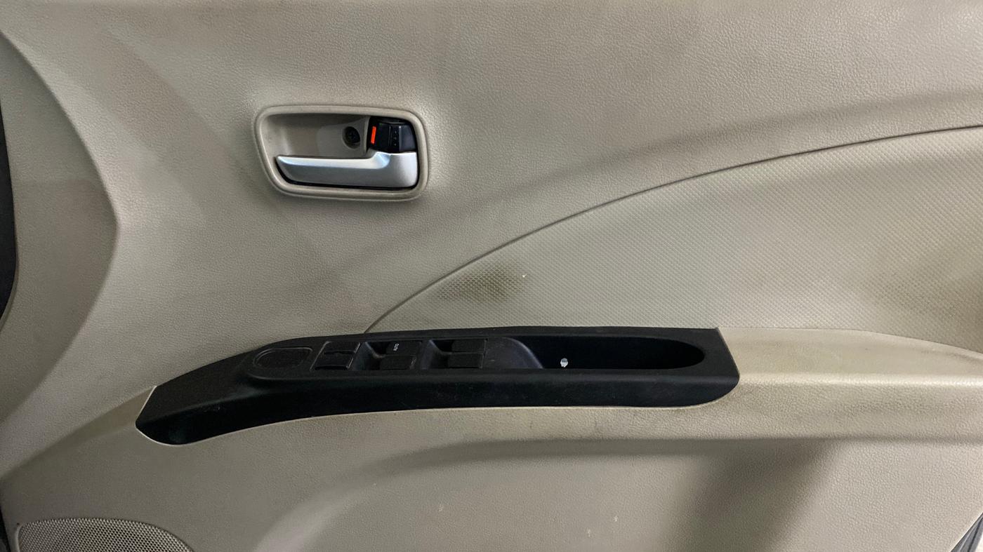 2018 Maruti Celerio VXI (O) CNG, CNG, Manual, 80,239 km, Driver Side Door Panels Control
