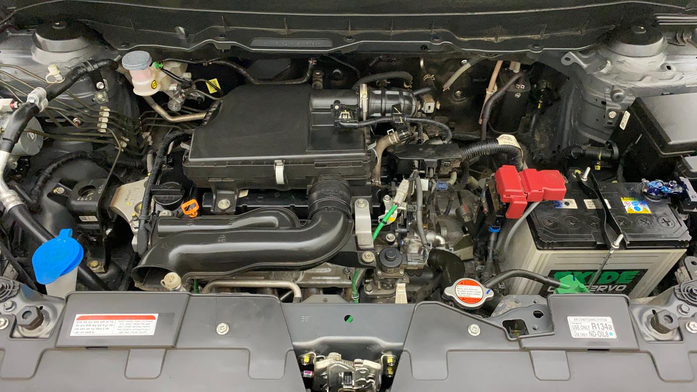 2022 Maruti BREZZA ZXI  AT SMART HYBRID DUAL TONE, Petrol, Automatic, 4,057 km, Open Bonet