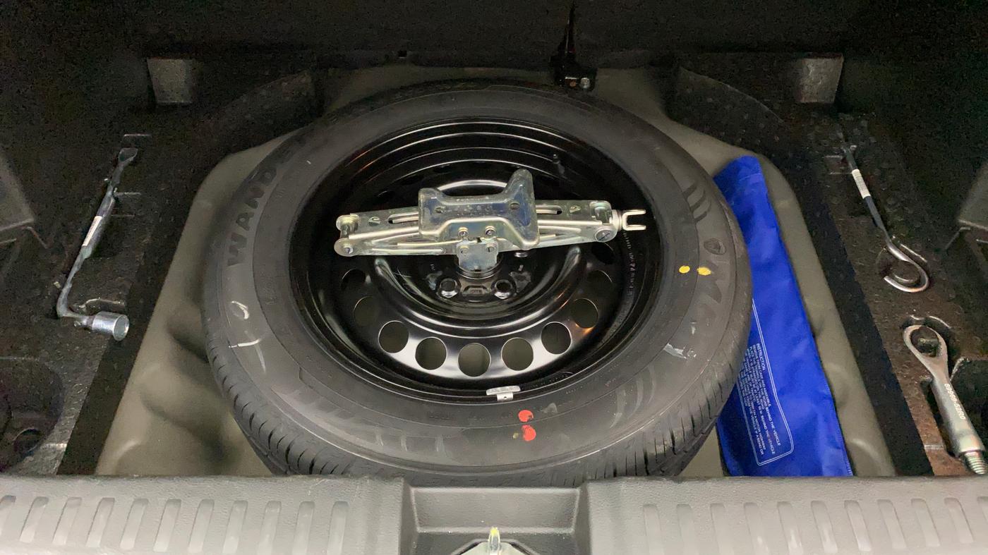 2022 Maruti BREZZA ZXI  AT SMART HYBRID DUAL TONE, Petrol, Automatic, 4,057 km, Spare Tyre