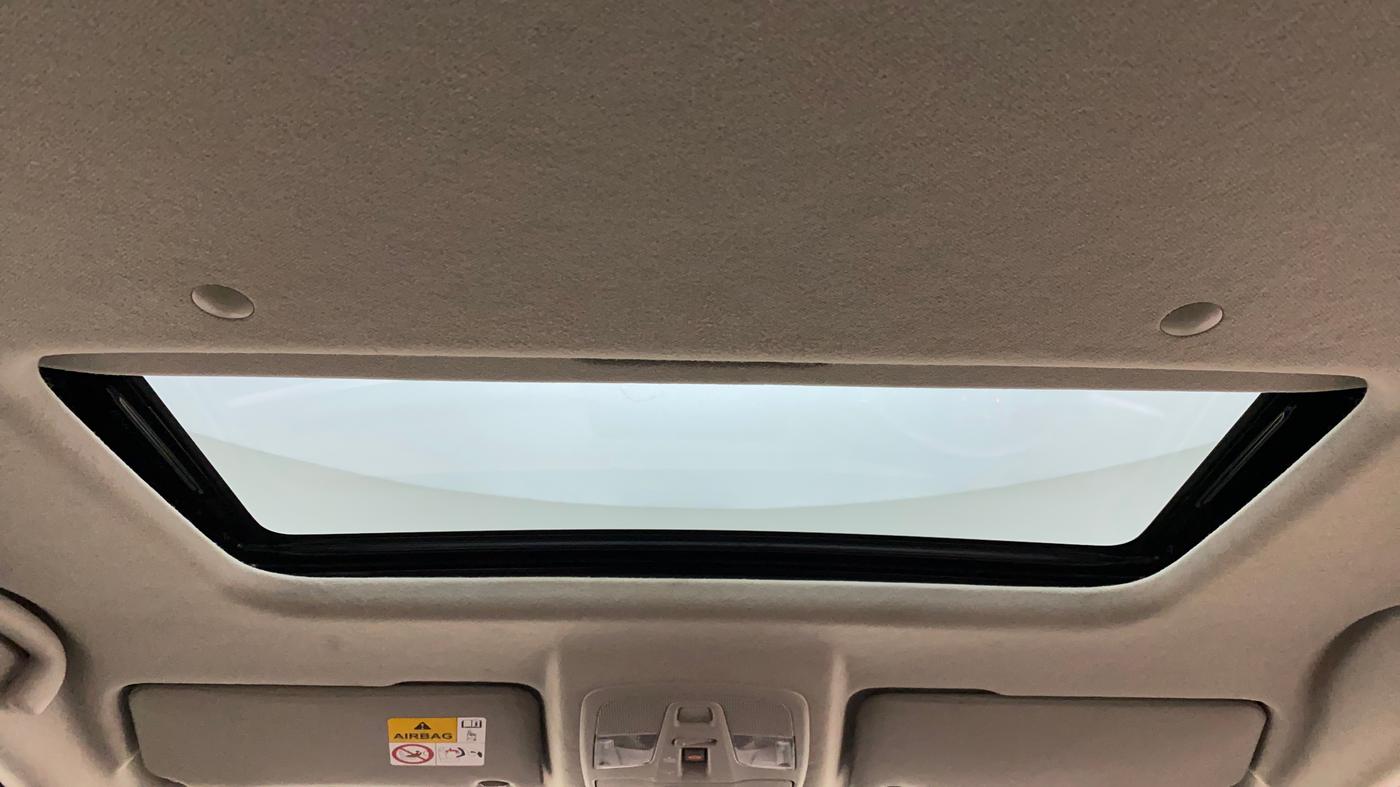 2022 Maruti BREZZA ZXI  AT SMART HYBRID DUAL TONE, Petrol, Automatic, 4,057 km, Moonroof/ Sunroof