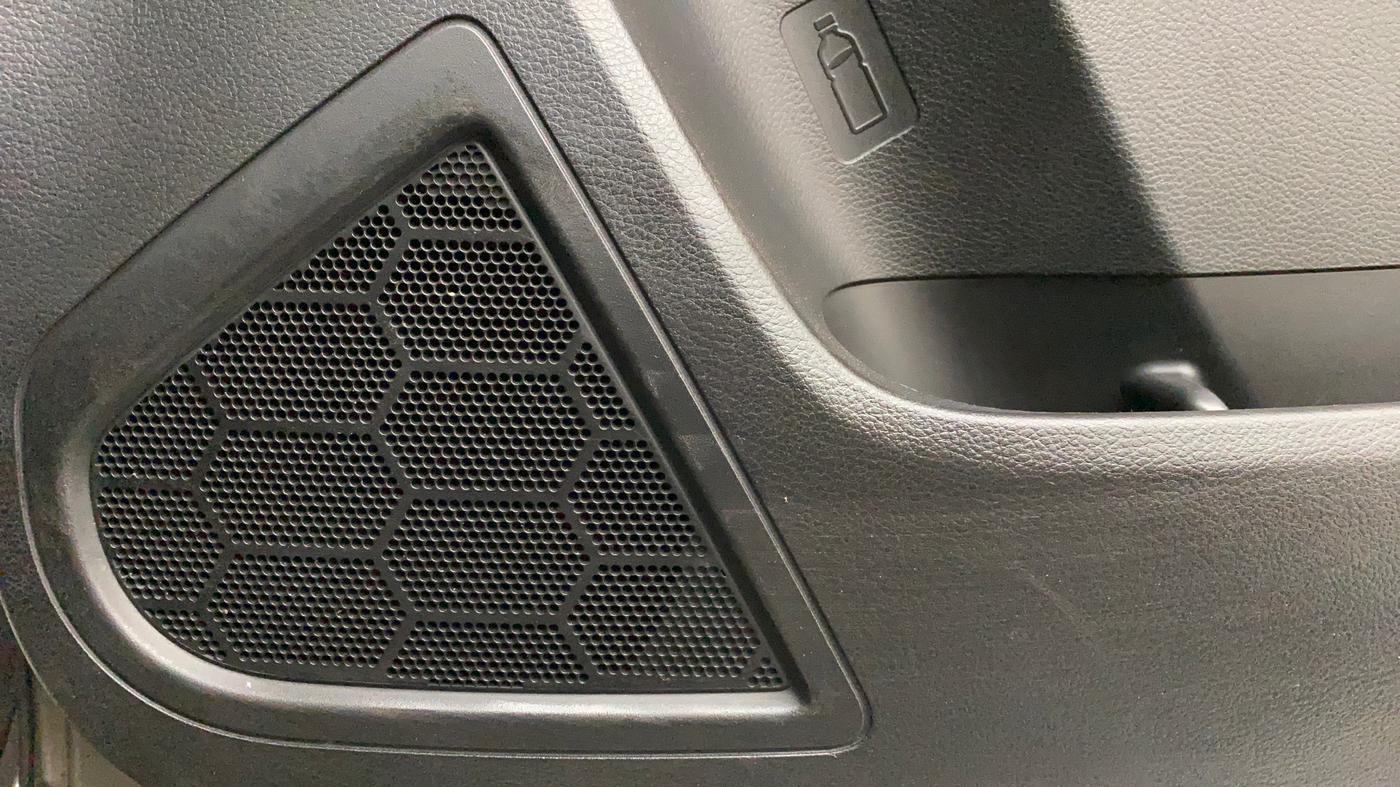 2022 Maruti BREZZA ZXI  AT SMART HYBRID DUAL TONE, Petrol, Automatic, 4,057 km, Speaker