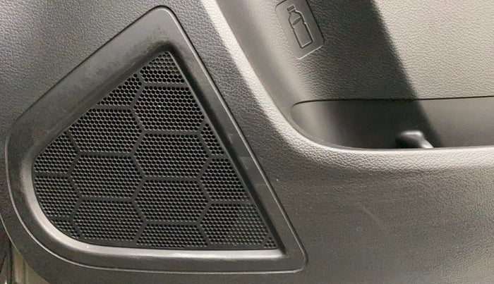 2022 Maruti BREZZA ZXI  AT SMART HYBRID DUAL TONE, Petrol, Automatic, 4,057 km, Speaker