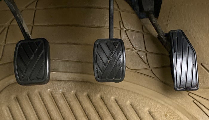 2021 Maruti Dzire VXI, Petrol, Manual, 25,196 km, Pedals