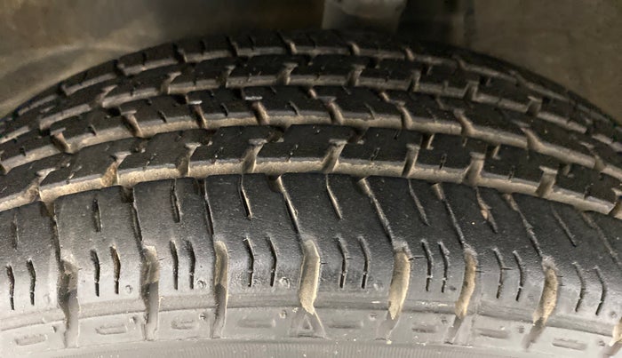 2017 Maruti Alto K10 VXI (O) AMT, Petrol, Automatic, 3,631 km, Left Front Tyre Tread