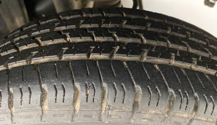 2017 Maruti Alto K10 VXI (O) AMT, Petrol, Automatic, 3,631 km, Left Rear Tyre Tread