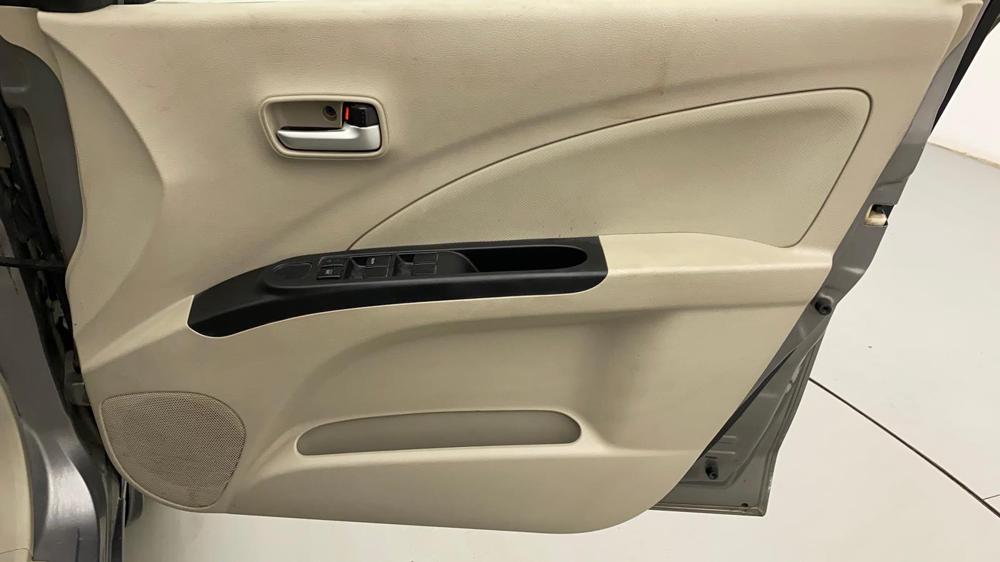 2018 Maruti Celerio VXI (O) CNG, CNG, Manual, 1,04,757 km, Driver Side Door Panels Control