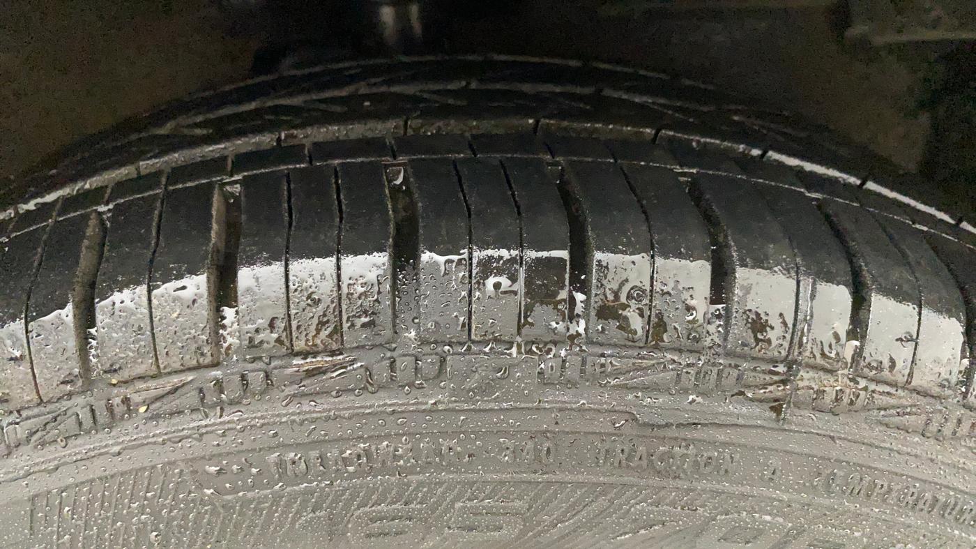 2018 Maruti Celerio VXI (O) CNG, CNG, Manual, 1,04,757 km, Right Front Tyre Tread