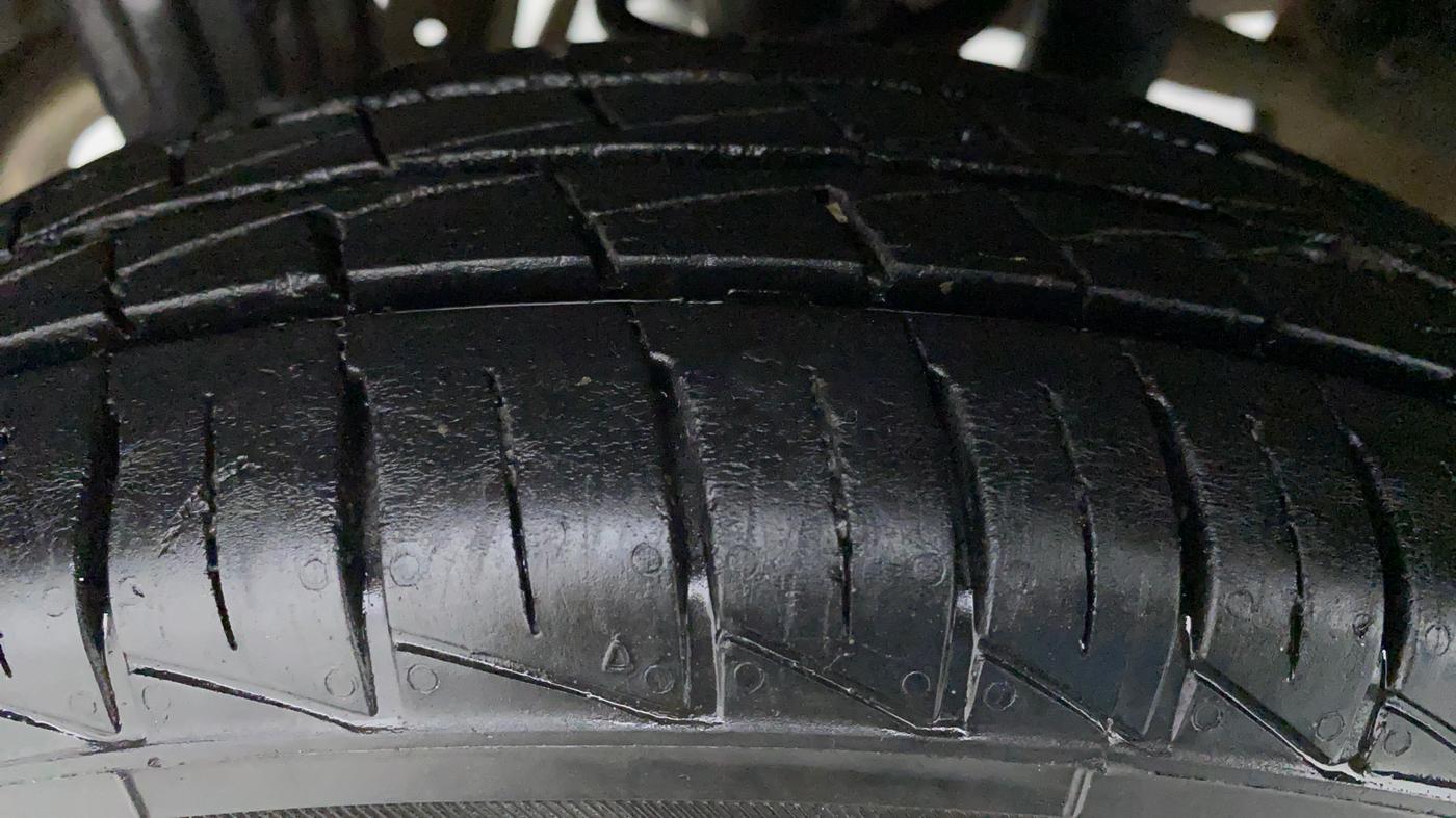 2021 Maruti Alto LXI CNG (O), CNG, Manual, 28,156 km, Left Rear Tyre Tread