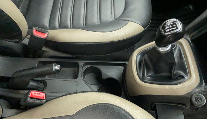 2017 Hyundai Xcent S 1.2, Petrol, Manual, 53,751 km, Gear Lever