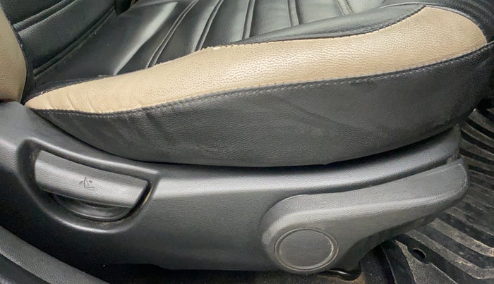 2017 Hyundai Xcent S 1.2, Petrol, Manual, 53,751 km, Driver Side Adjustment Panel