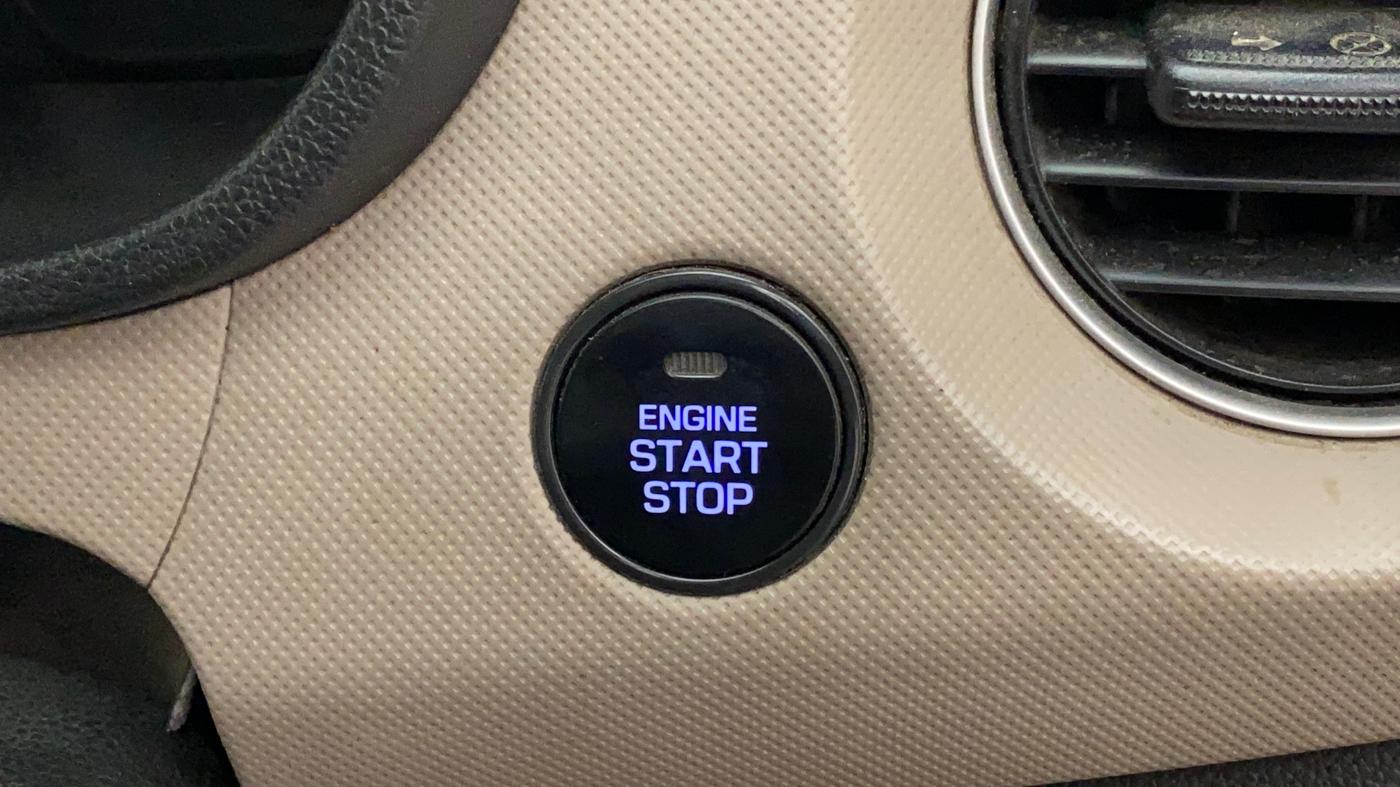 2013 Hyundai Grand i10 SPORTZ 1.2 KAPPA VTVT, Petrol, Manual, 50,558 km, Keyless Start/ Stop Button
