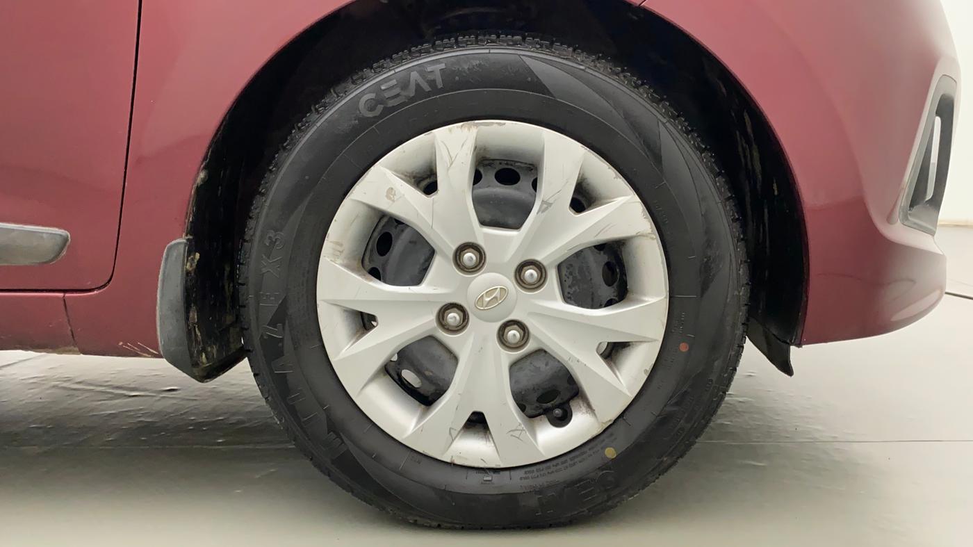 2013 Hyundai Grand i10 SPORTZ 1.2 KAPPA VTVT, Petrol, Manual, 50,558 km, Right Front Wheel